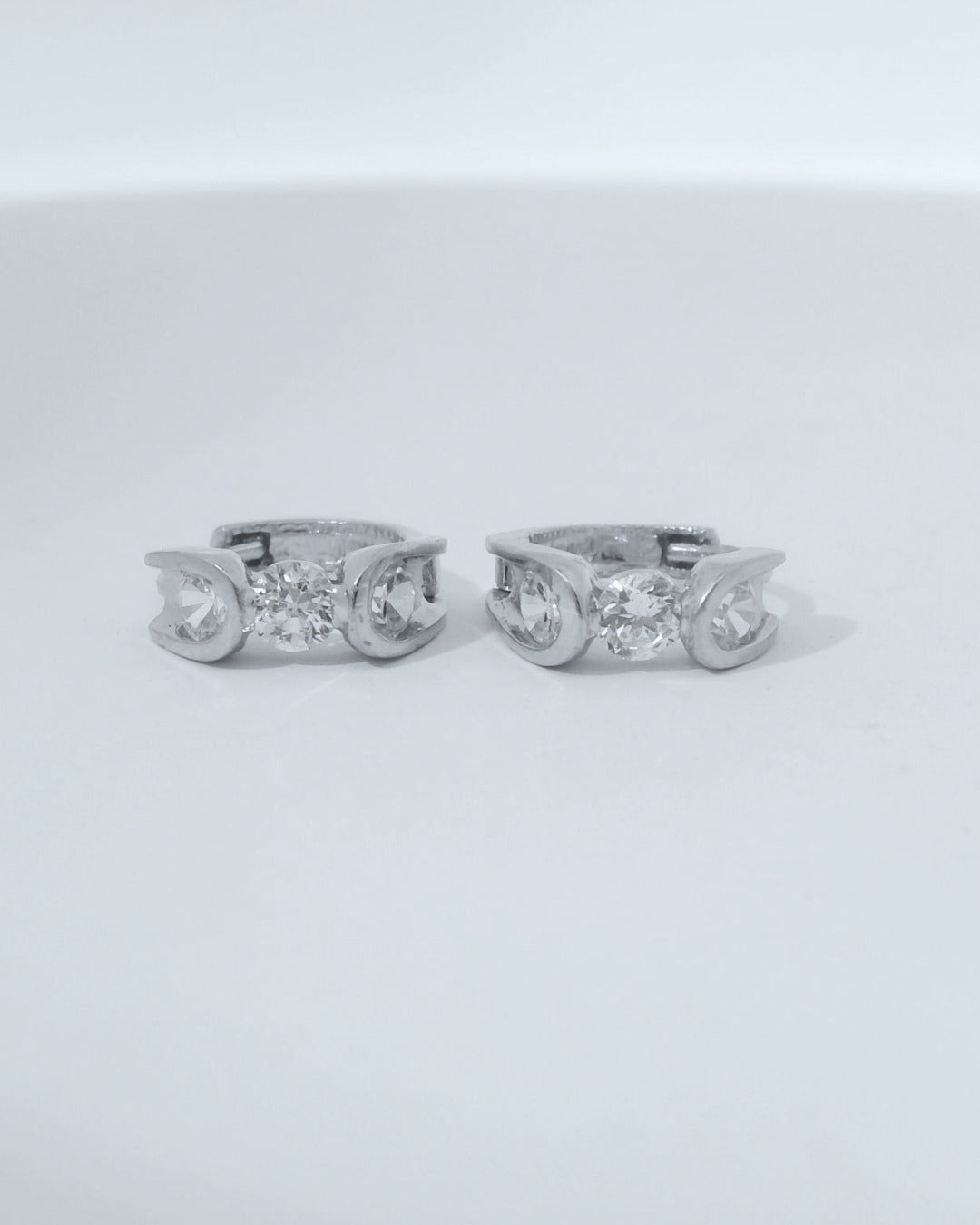 14K WHITE GOLD HUGGIES CZ