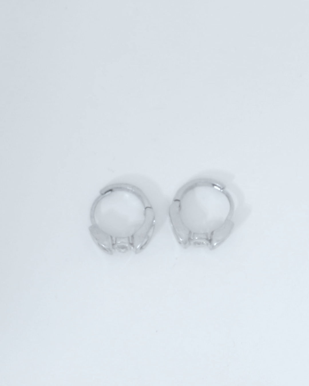 14K WHITE GOLD HUGGIES CZ